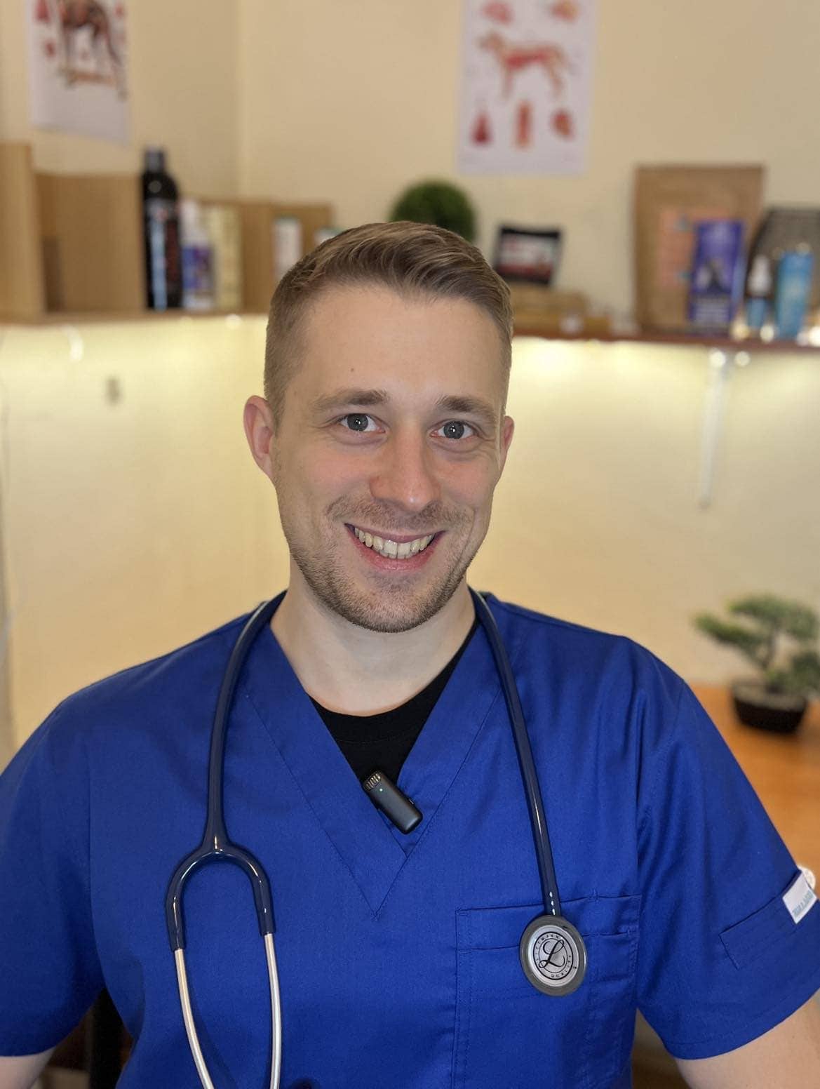 Dr. Csizmás Máté állatorvos, Nordcanin termékek fejlesztője